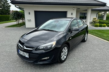 Opel Astra 1.4 Turbo 140KM Edition Bardzo ładne auto !!!